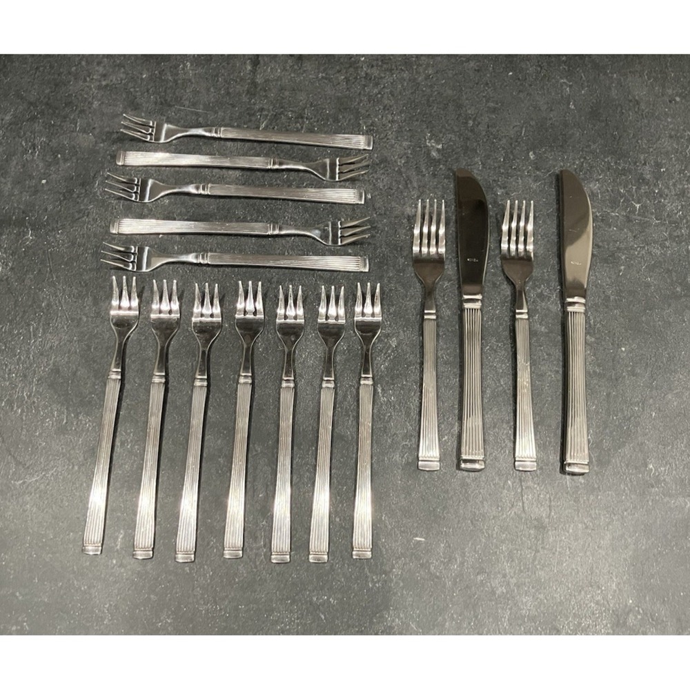 16 Mandolin Stainless Michael Lloyd Stainless Ribbed Cocktail Fork Youth Flatwre